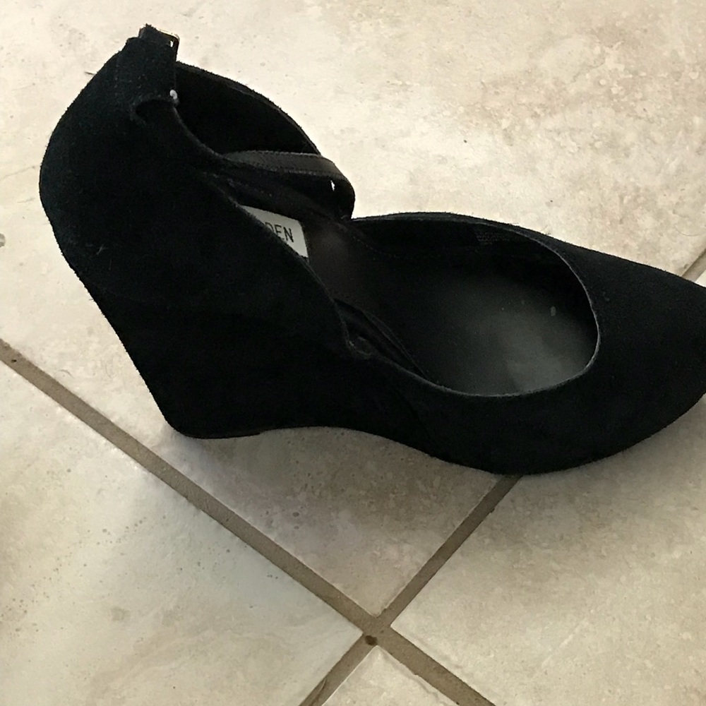 Black suede Steve Madden wedge